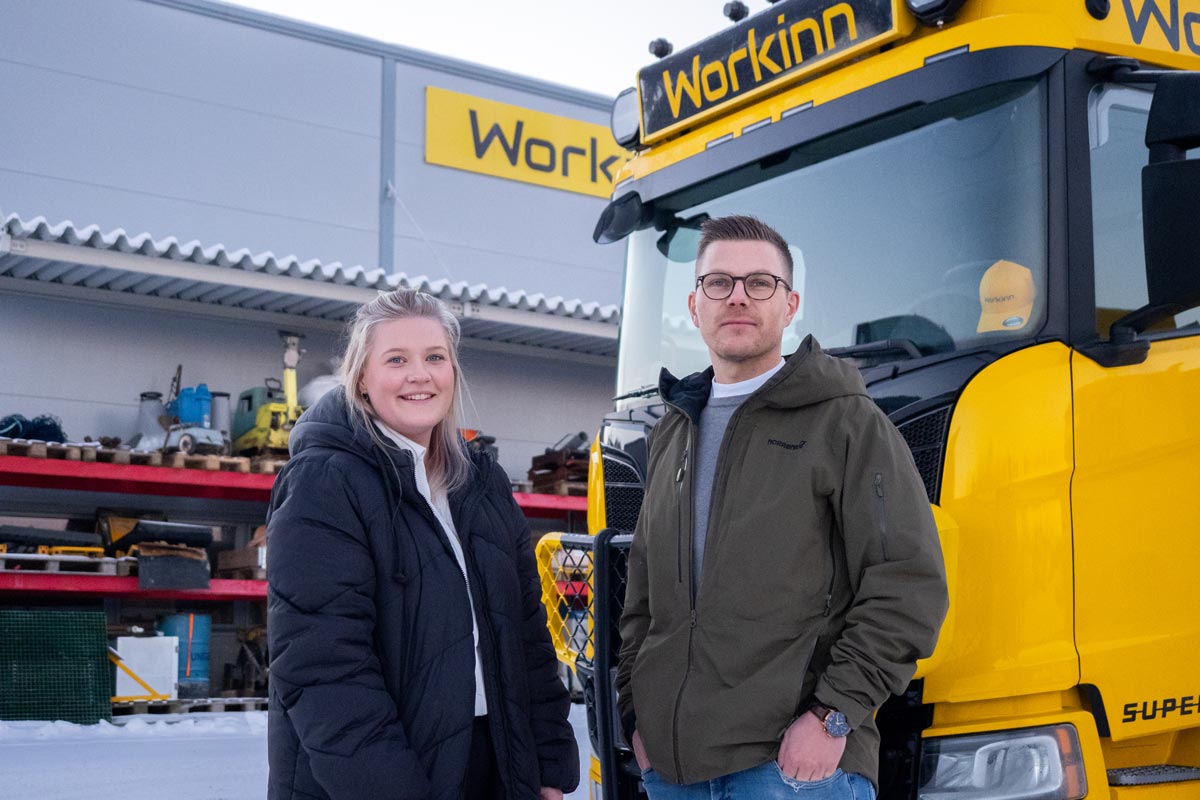 ndrine Sem Rørnes og Erlend Workinn i Workinn AS - lastebil i bakgrunnen