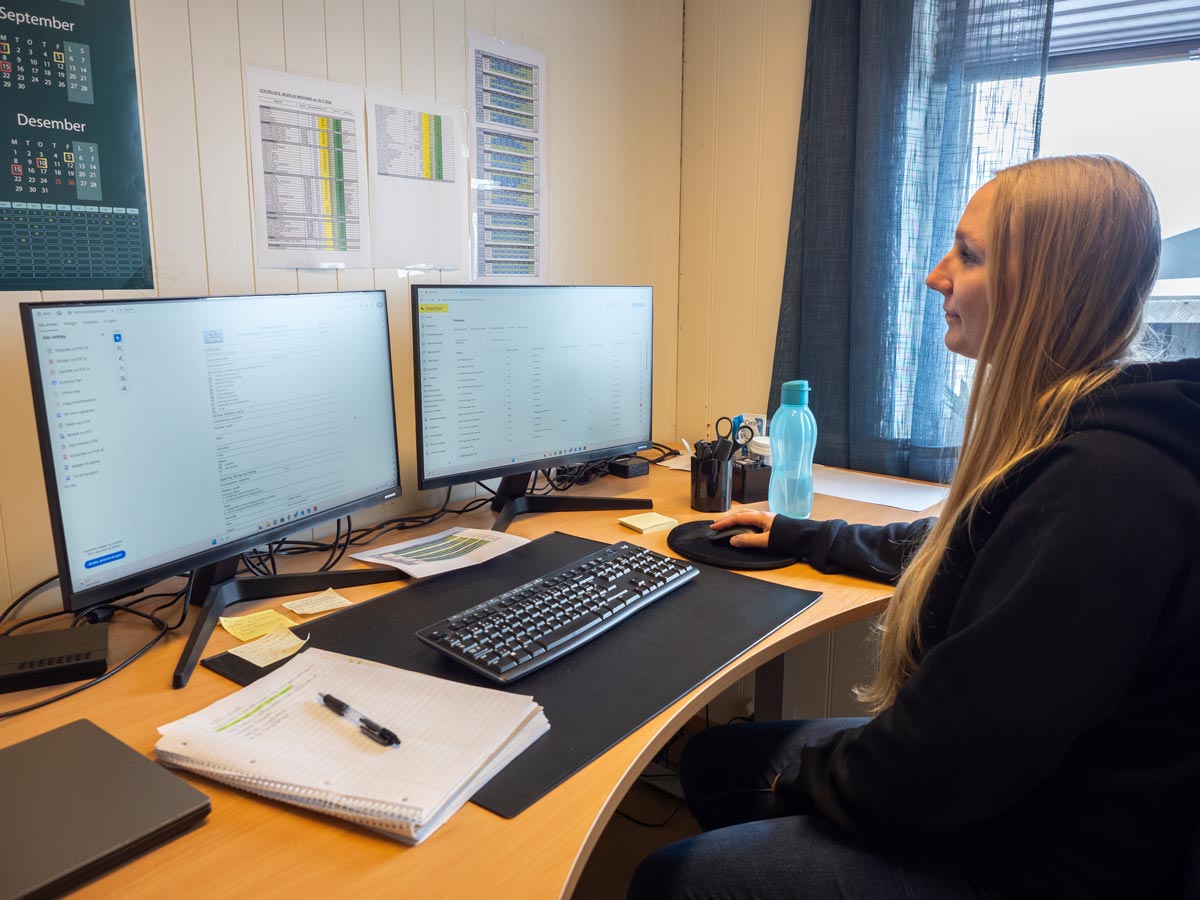 Larsen_Maskin_mai_2025-14_Cecilie Kontormedarbeider Cecilie Storud