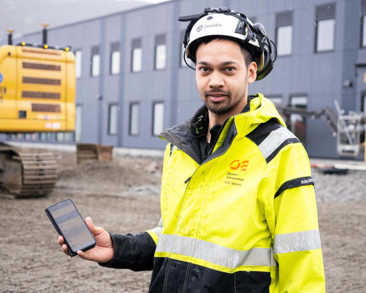 Øksnes Entreprenør AS - Vesterålen - SmartDok - Øksnes Entreprenør AS - Vesterålen - SmartDok - Anleggsleder Glenn Vornes