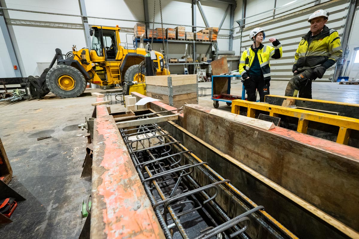 Øksnes Entreprenør er et levende bevis på at tradisjonelt håndverk og moderne teknologi er en uslåelig kombinasjon.